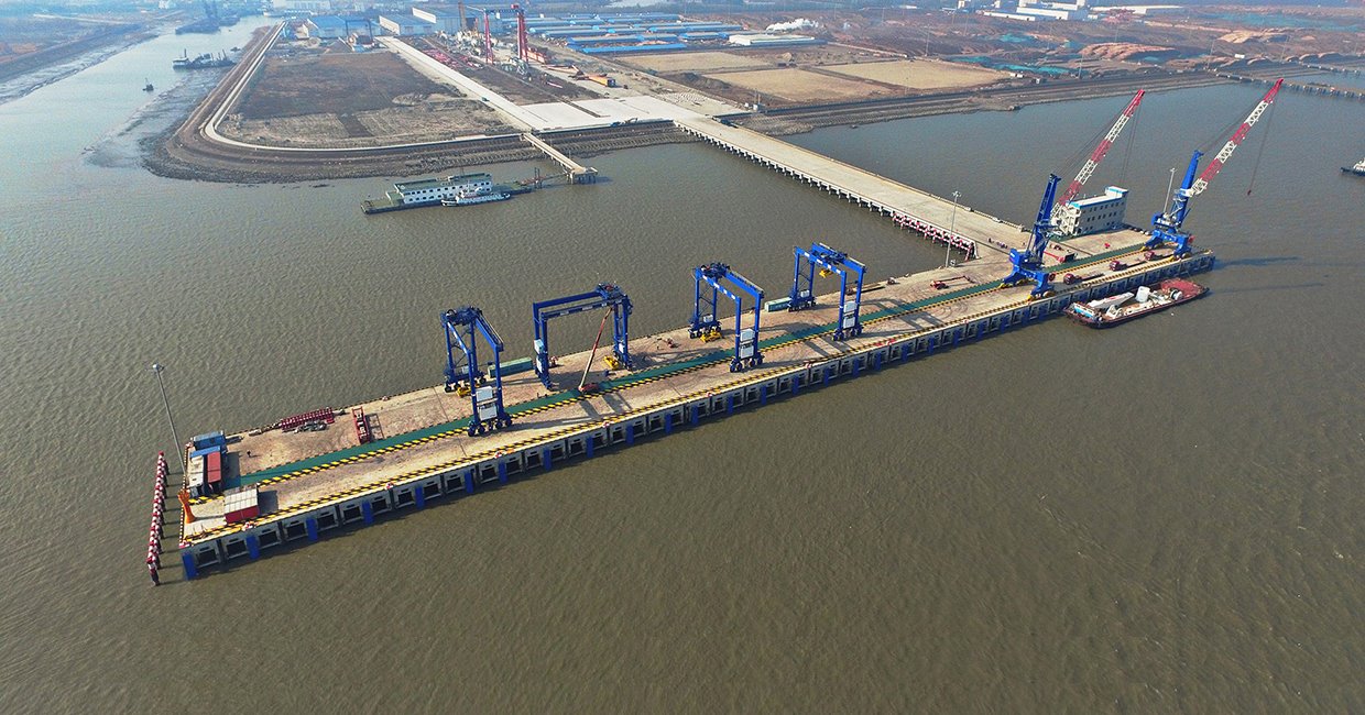 Jetty opening in China highlights Kalmar Innovative RTGs